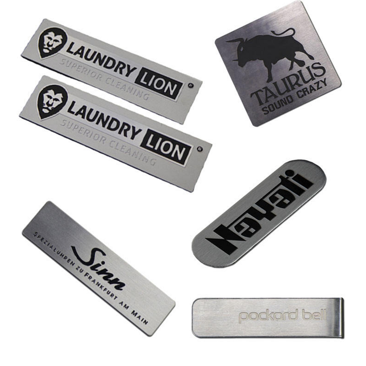 Placas de nombre grabadas