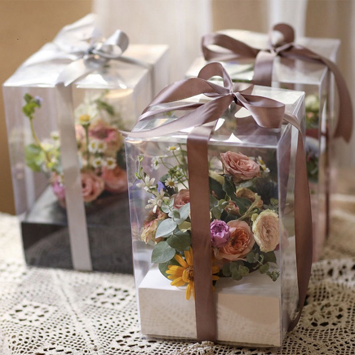 Caja de regalo transparente